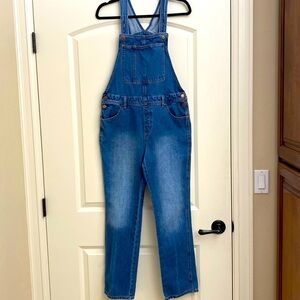 Old Navy Girl’s Denim Overalls Blue Jean straight leg. size (18) XXL